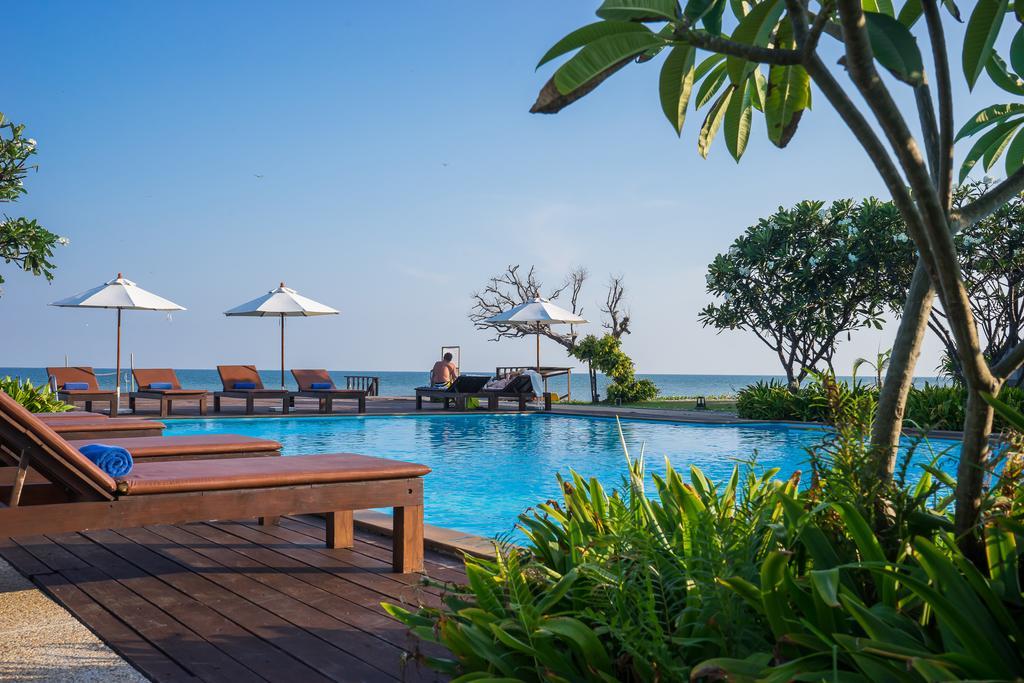 I Tara Resort & Spa Haad Chao Samran Dış mekan fotoğraf