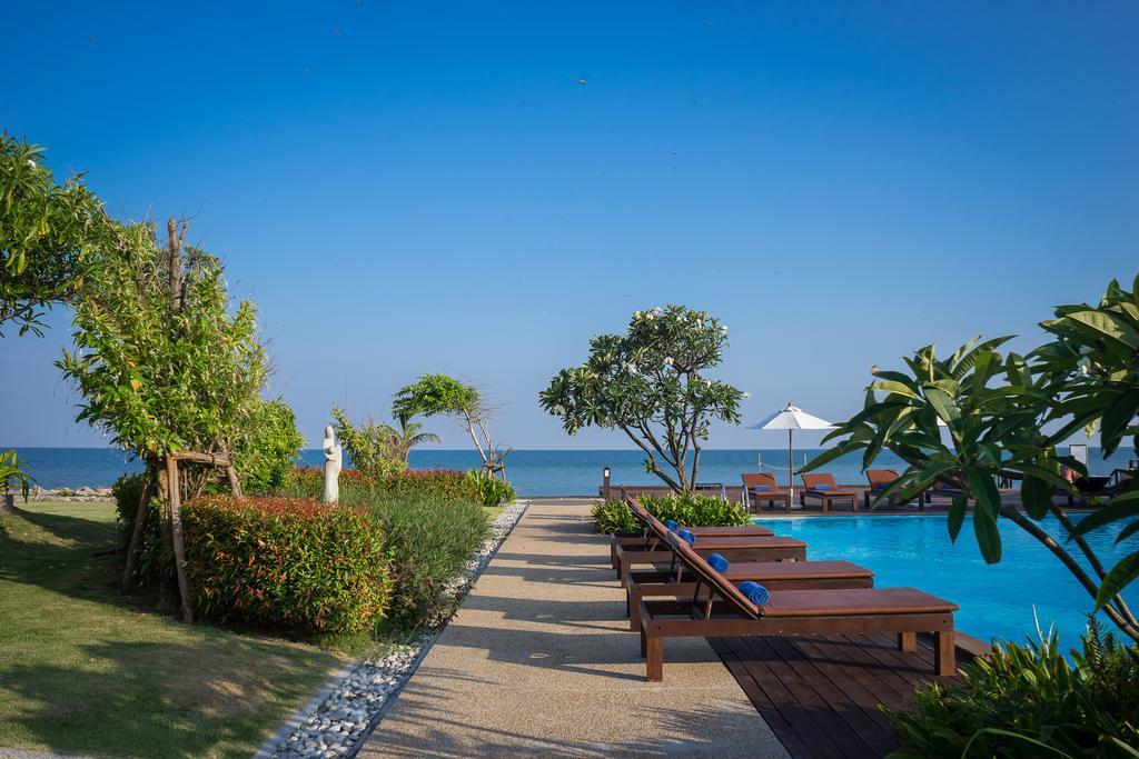 I Tara Resort & Spa Haad Chao Samran Dış mekan fotoğraf