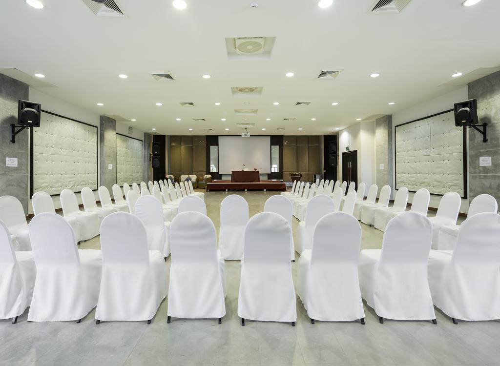 I Tara Resort & Spa Haad Chao Samran Dış mekan fotoğraf