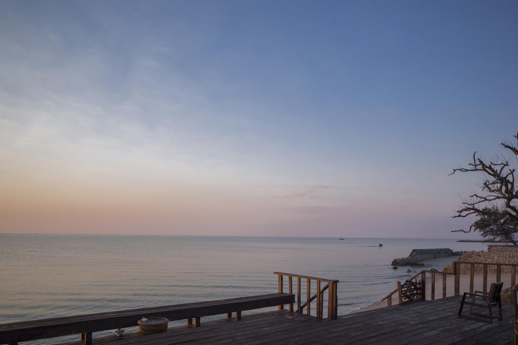 I Tara Resort & Spa Haad Chao Samran Dış mekan fotoğraf