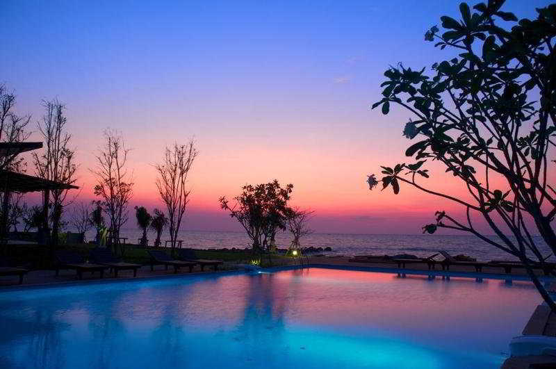 I Tara Resort & Spa Haad Chao Samran Dış mekan fotoğraf